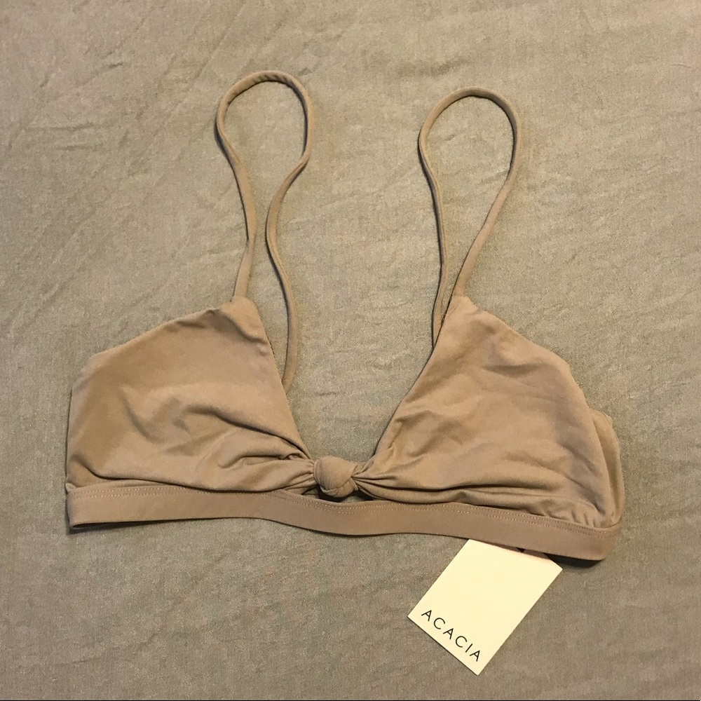 ❌SOLD❌ Acacia Tali Top in Moss Size Medium